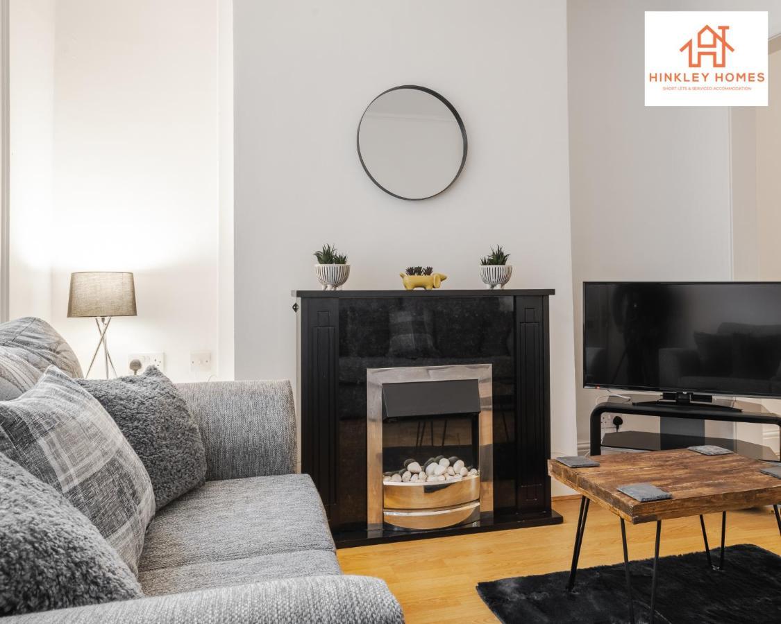 2 Bedroom House Liverpool- Large & Cosy- Sleeps 5 By Hinkley Homes Short Lets & Serviced Accommodation エクステリア 写真