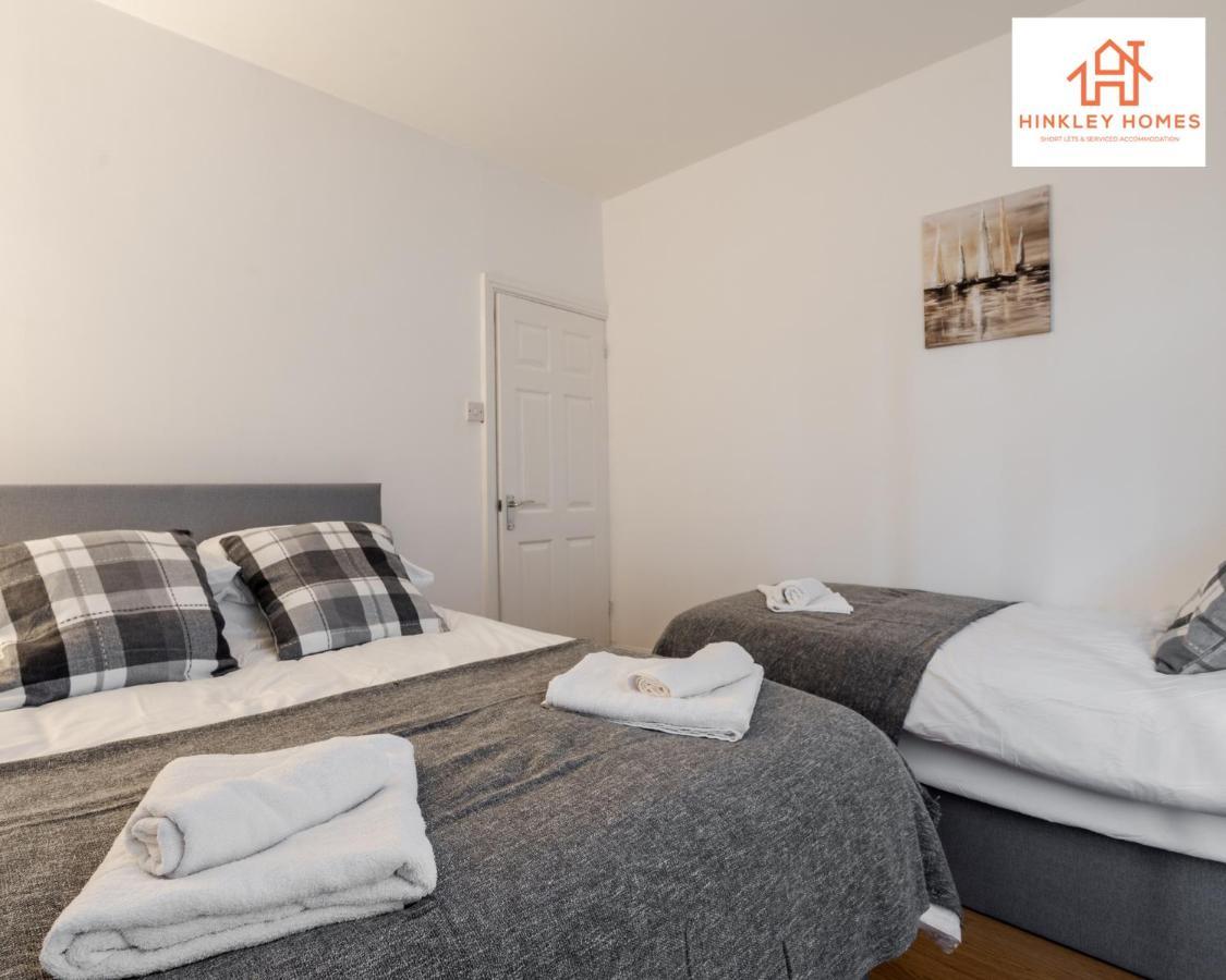 2 Bedroom House Liverpool- Large & Cosy- Sleeps 5 By Hinkley Homes Short Lets & Serviced Accommodation エクステリア 写真